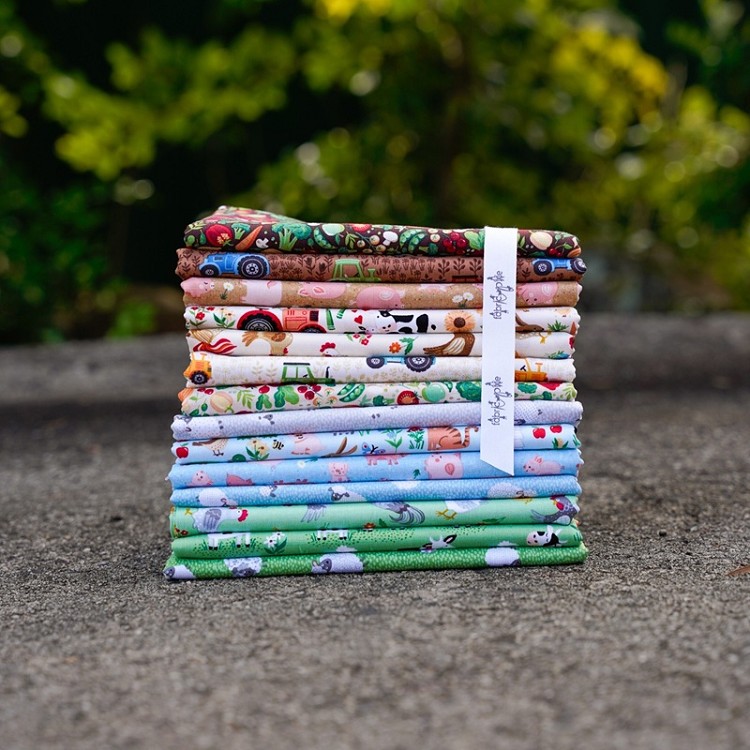 Makower UK Fun on the Farm Fat Quarter Bundle of 14 Pieces