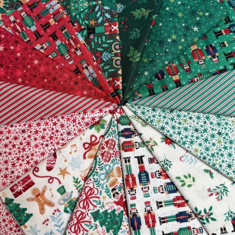 Makower UK The Nutcracker Half Metre Bundle - 15 Fabrics