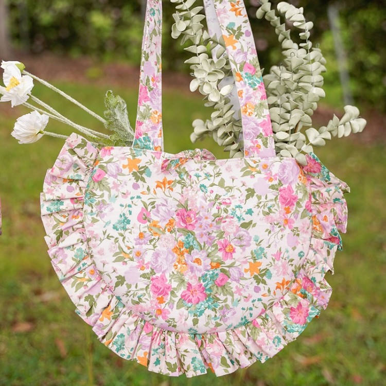 Liberty Tana Lawn Bridgerton Ruffle Circle Bag Kit in Pink