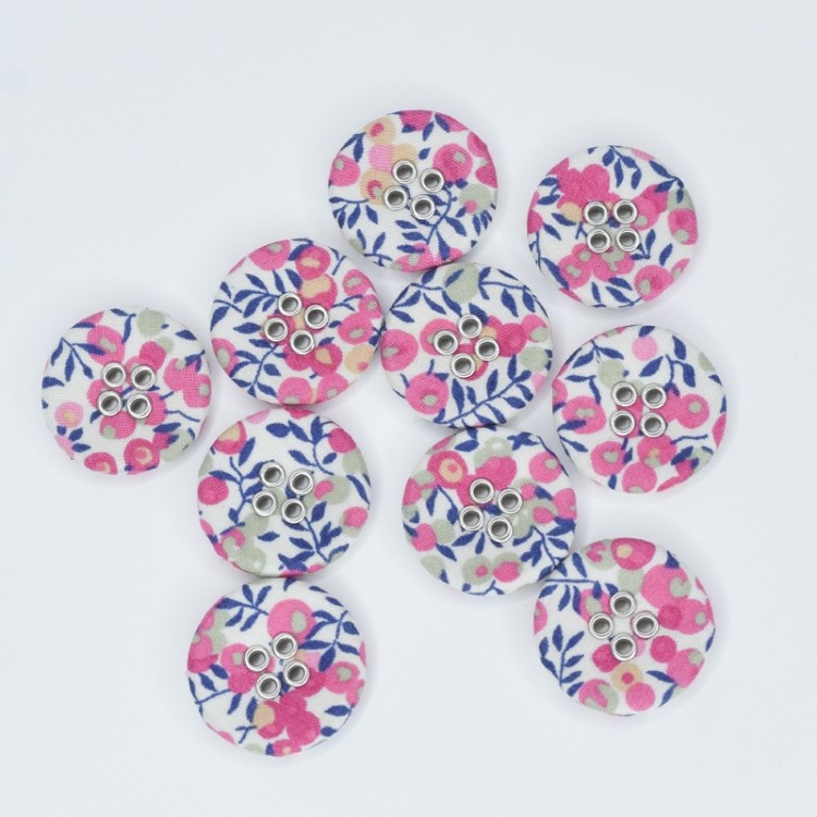 Liberty Tana Lawn 22mm Buttons Wiltshire Bud B Pack of 10 Buttons