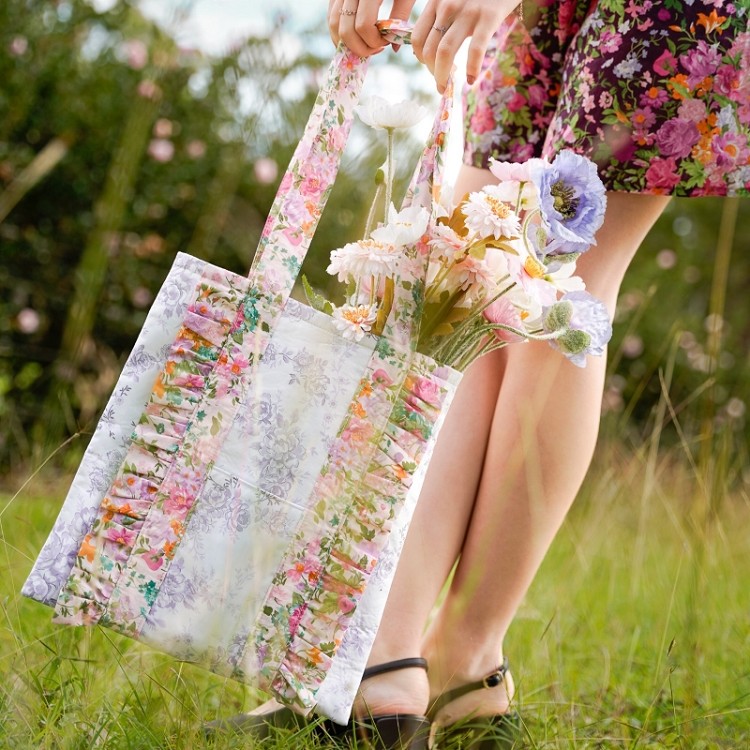 Liberty Tana Lawn Bridgerton Ruffle Strappy Pocket Tote Bag Kit